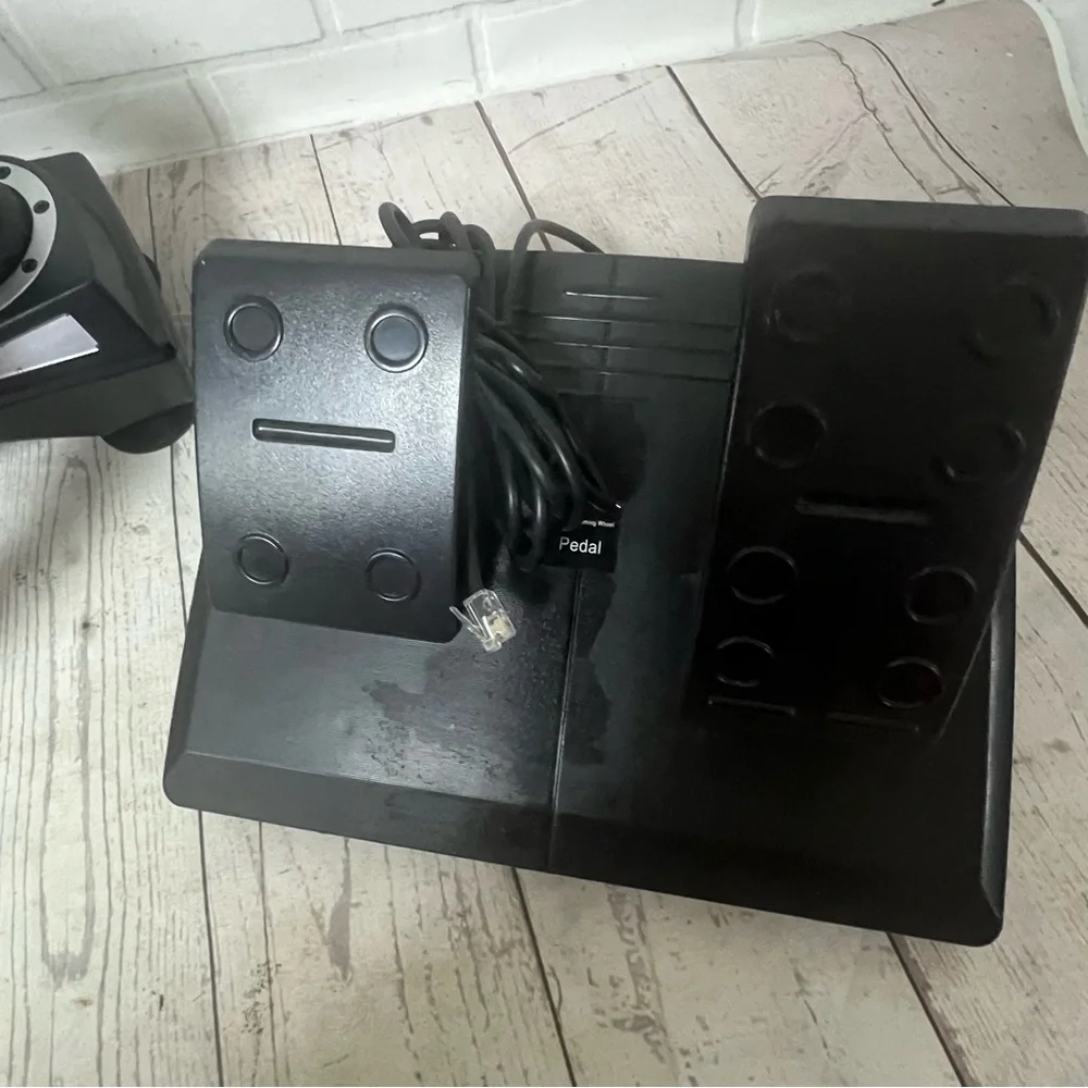 Rocketfish Pro PS3 Wireless Racing Steering Wheel + Pedal Shifter rec RF-GPS3009